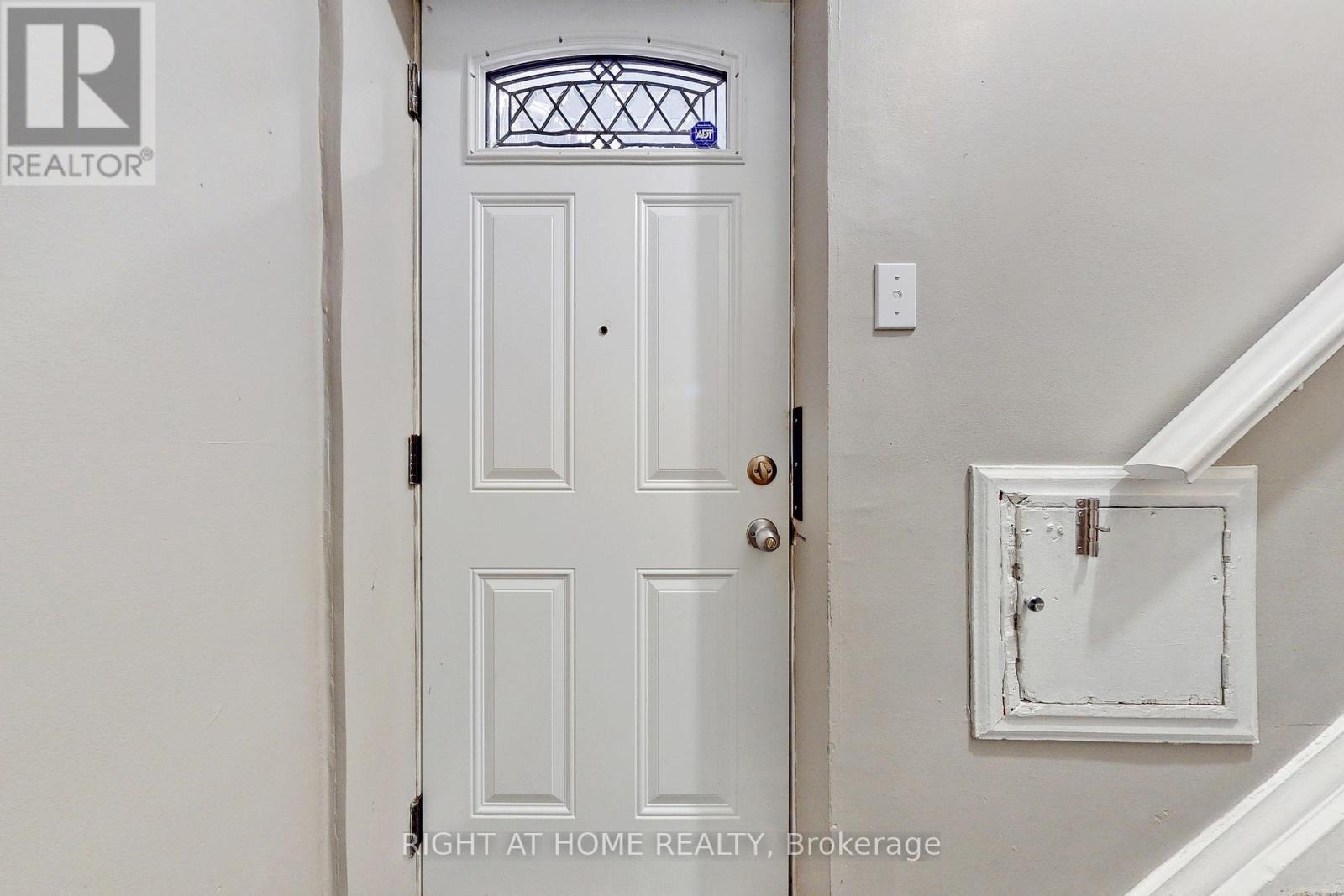 #a - 255 Lakeshore Road E, Mississauga, Ontario L5G 1G8 - Photo 34 - W13470256