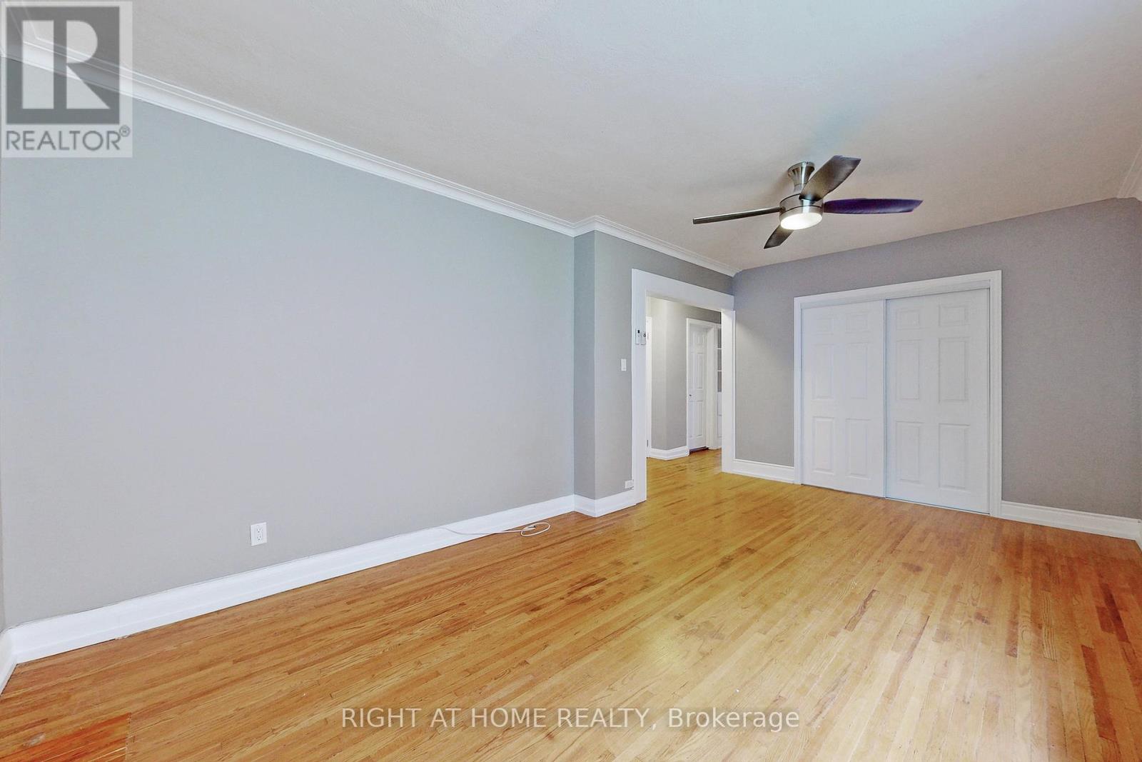 #a - 255 Lakeshore Road E, Mississauga, Ontario L5G 1G8 - Photo 9 - W13470256