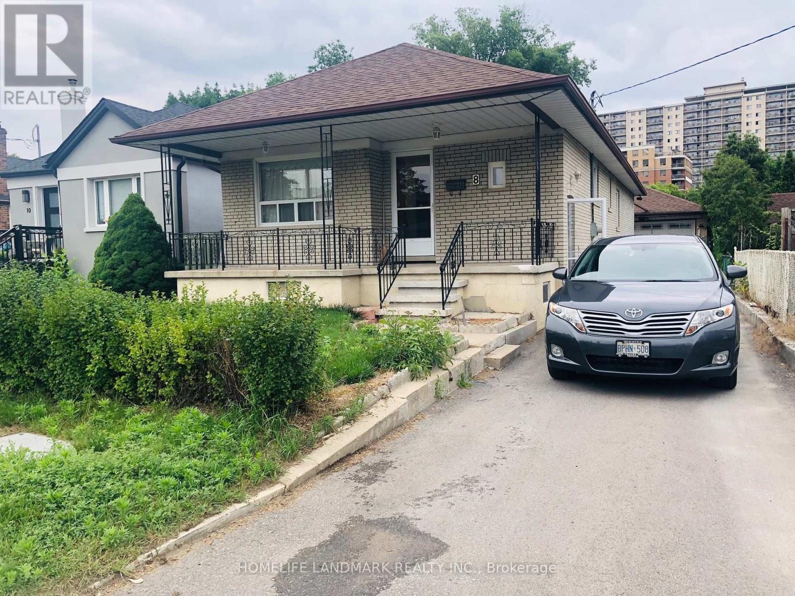 BSMT - 8 PLAINFIELD ROAD, Toronto, Ontario