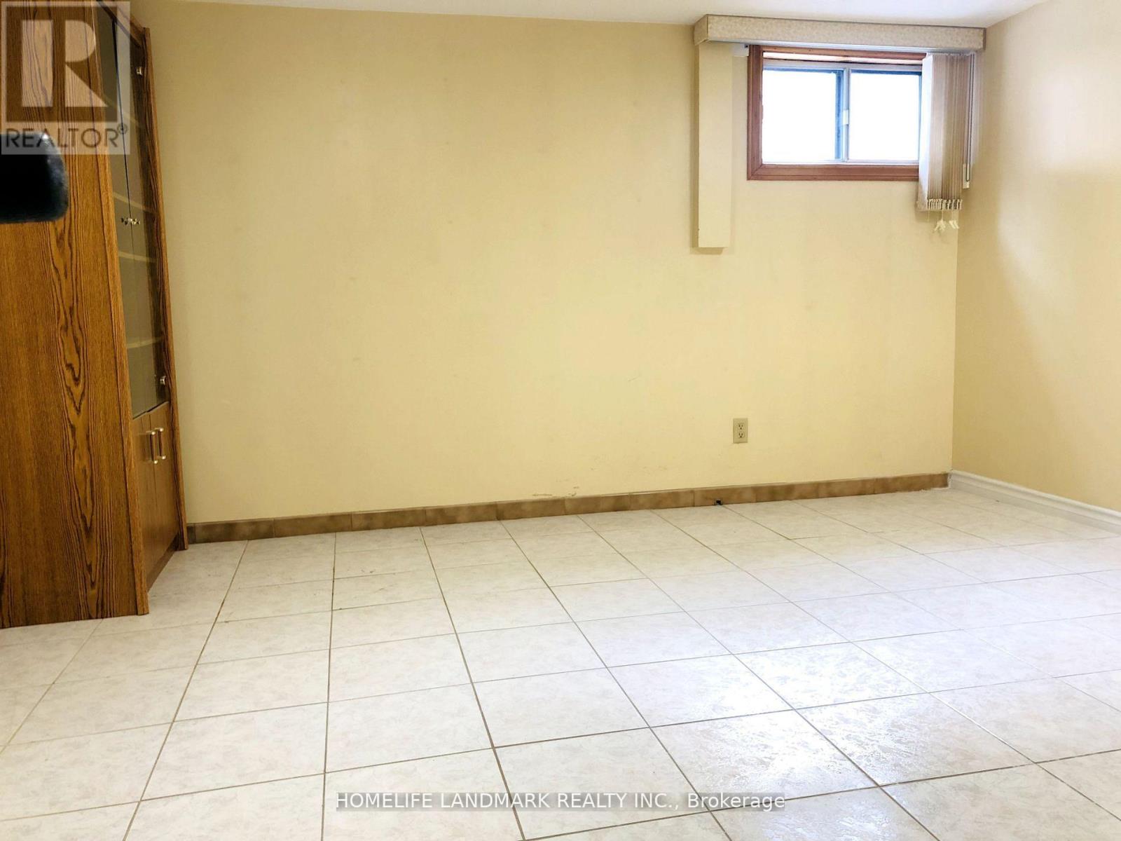 Bsmt - 8 Plainfield Road, Toronto, Ontario M9N 1G7 - Photo 11 - W13470258