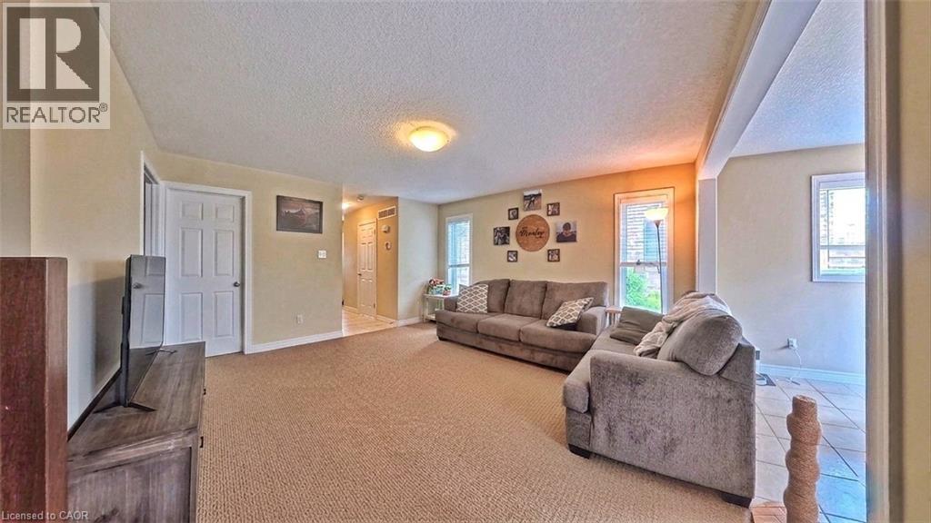 11 Sandybay Avenue, Kitchener, Ontario  N2A 0H7 - Photo 11 - 40841646
