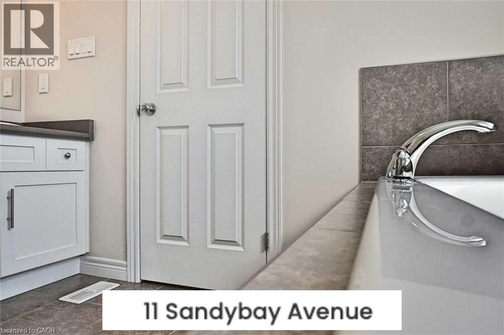 11 Sandybay Avenue, Kitchener, Ontario  N2A 0H7 - Photo 15 - 40841646