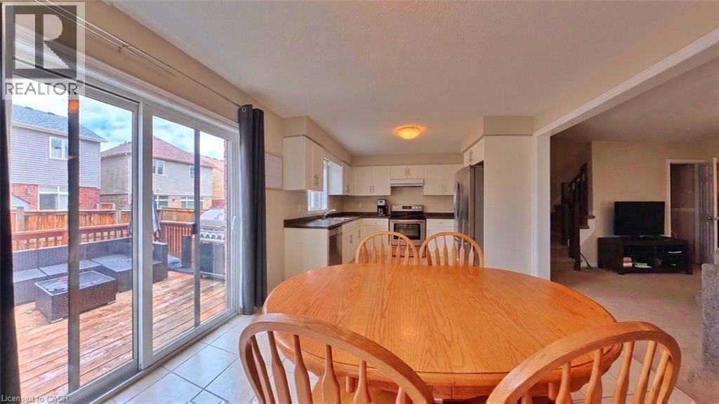 11 Sandybay Avenue, Kitchener, Ontario  N2A 0H7 - Photo 4 - 40841646