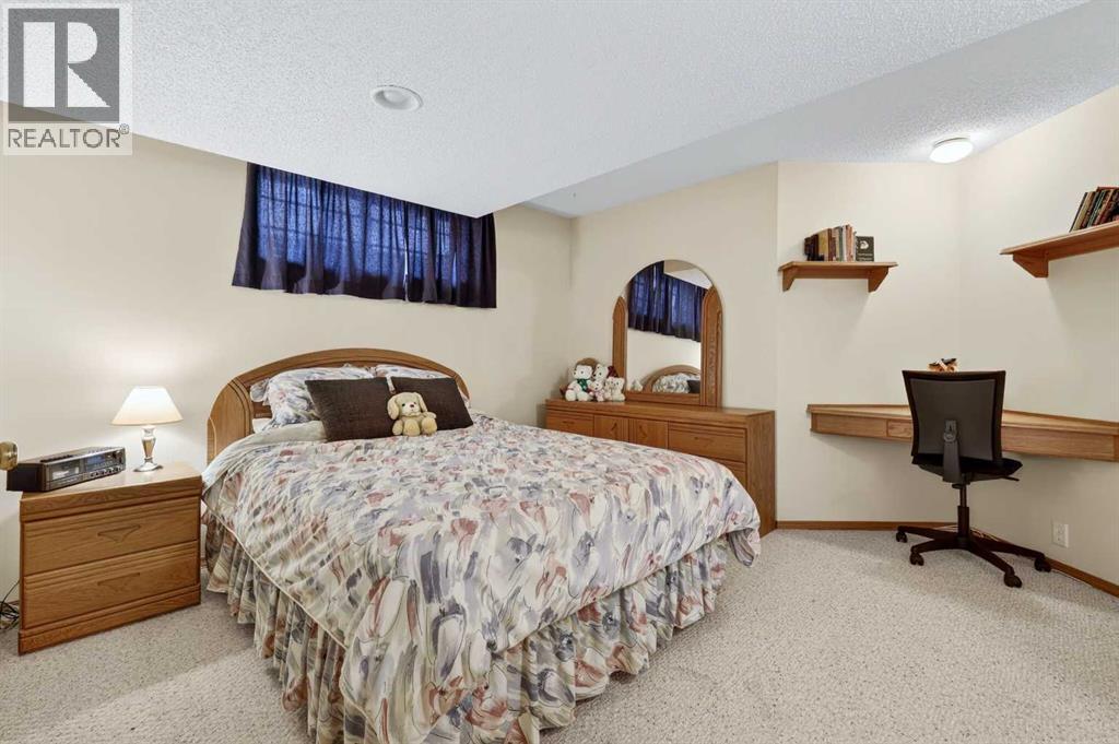 86 Chapalina Way SE, Calgary, Alberta  T2X 3P4 - Photo 31 - A2310389