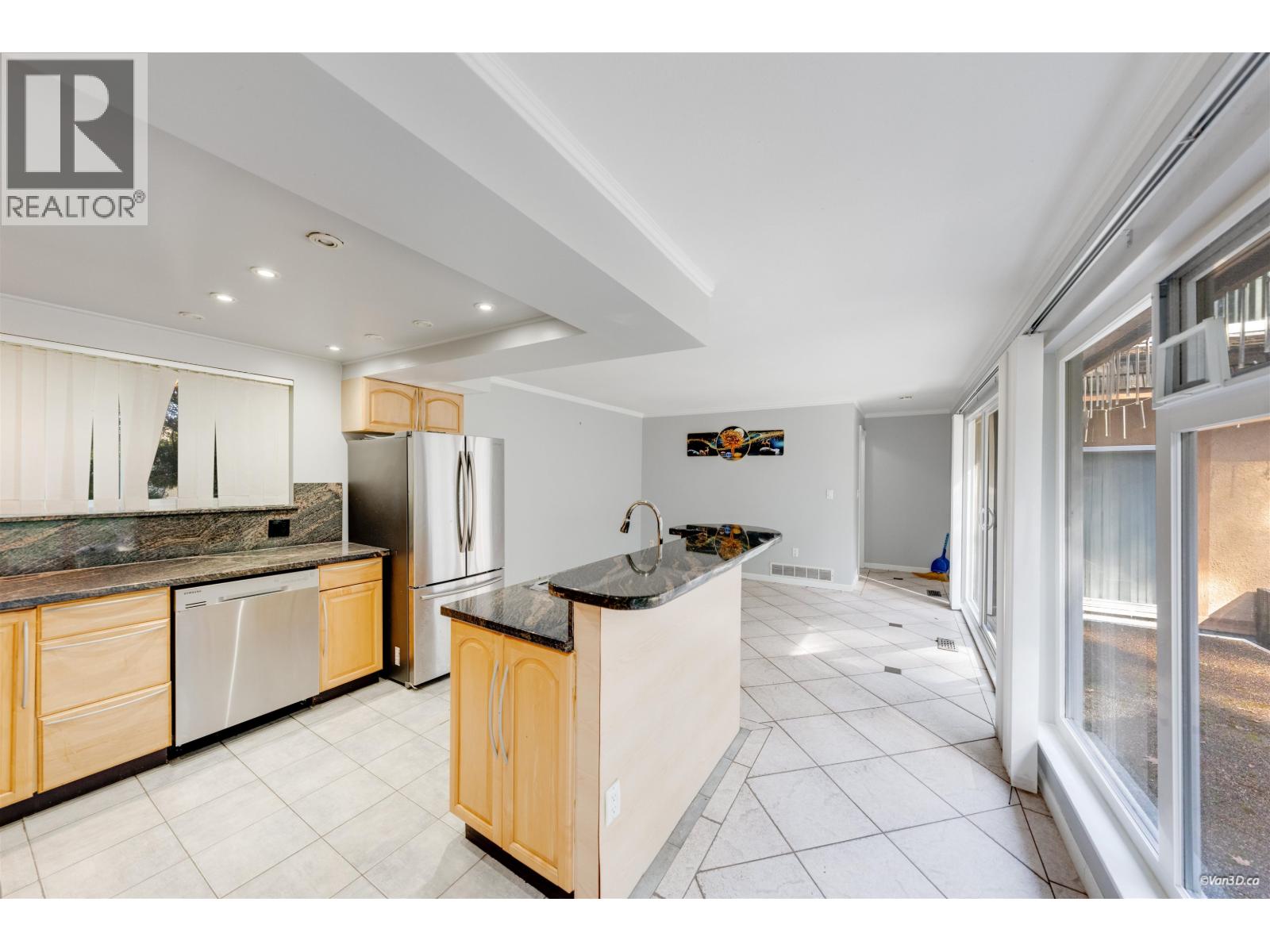 1366 Kings Avenue, West Vancouver, British Columbia  V7T 2C6 - Photo 3 - R3108945