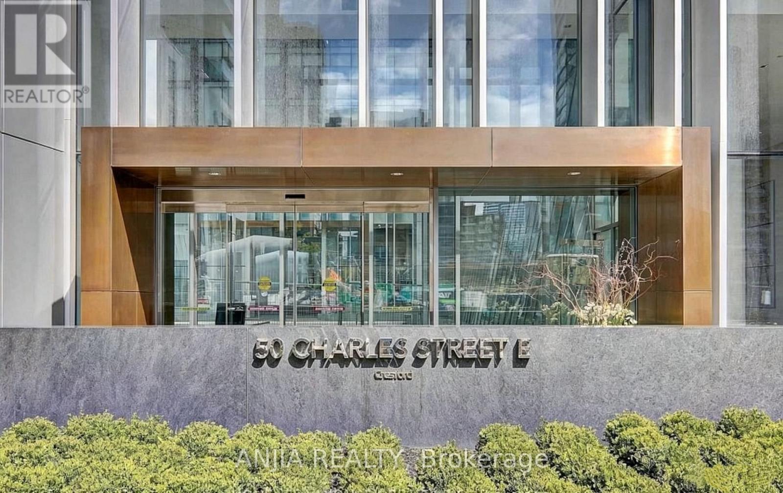 2709 - 50 Charles Street, Toronto, Ontario  M4Y 0C3 - Photo 2 - C13470306