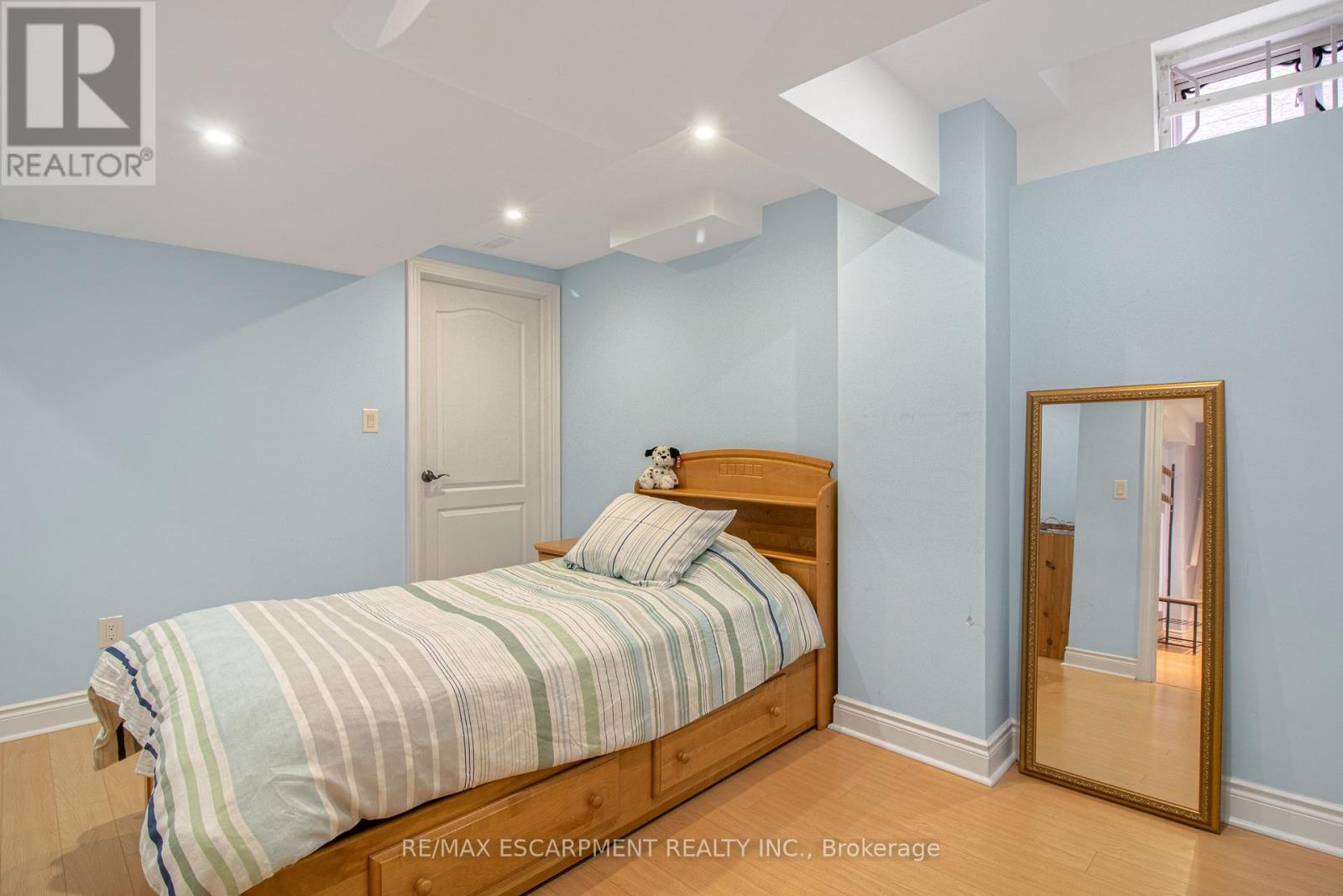3296 Topeka Drive, Mississauga, Ontario  L5M 7V1 - Photo 45 - W13464788