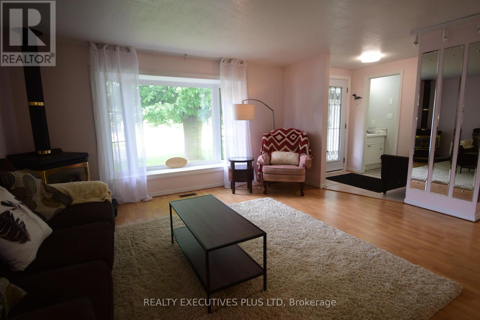 14 Butternut Court, New Tecumseth, Ontario  L0G 1W0 - Photo 8 - N13470288