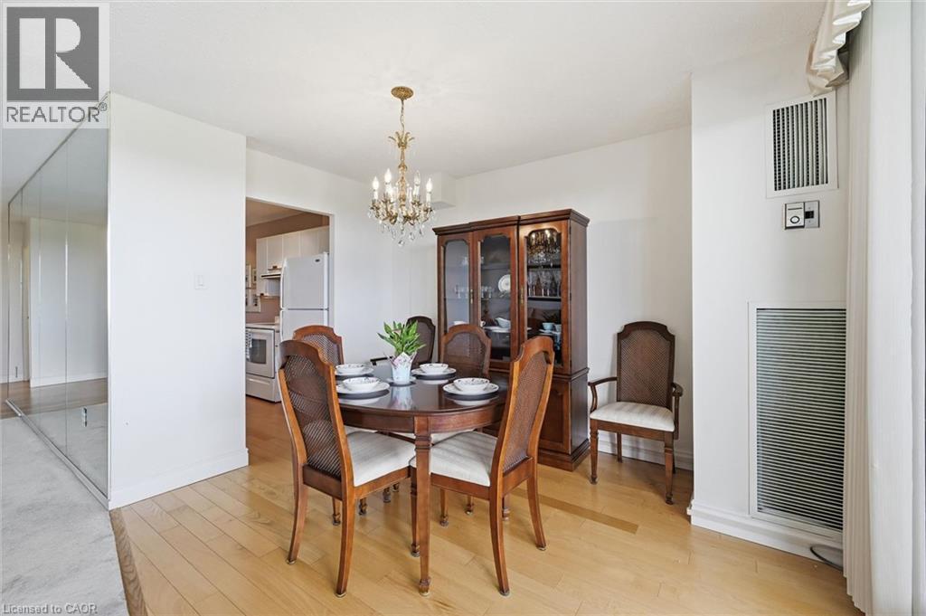 2055 Upper Middle Road Unit# 1202, Burlington, Ontario  L7P 3P4 - Photo 11 - 40840163