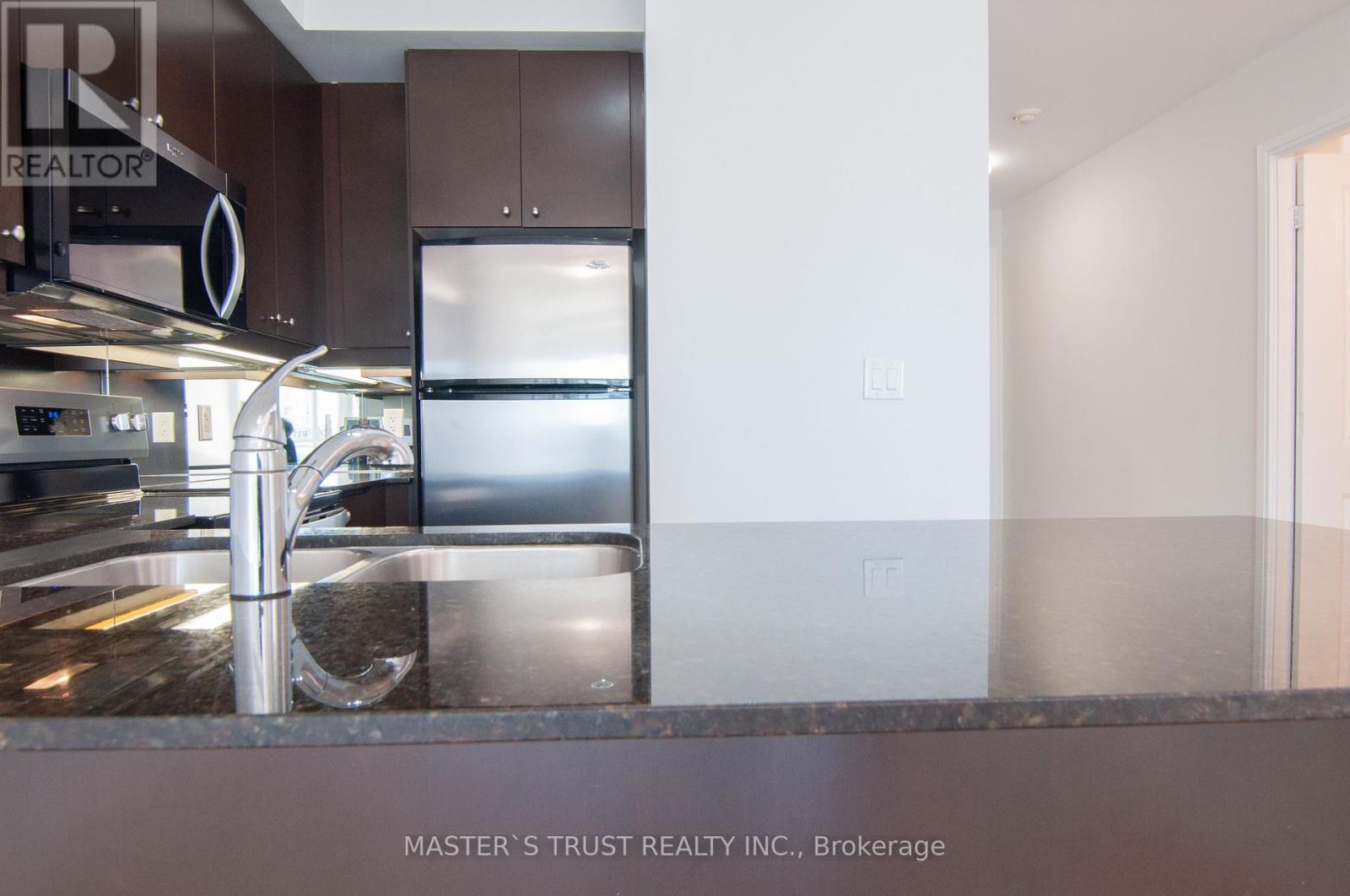 1802 - 60 Absolute Avenue, Mississauga, Ontario  L4Z 0A9 - Photo 5 - W13470302