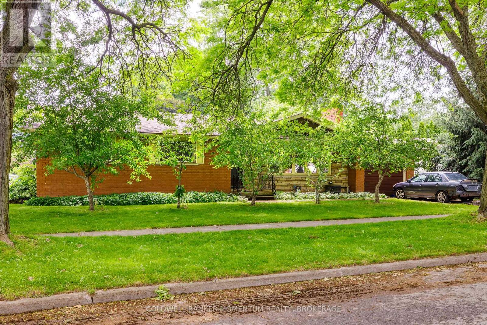 6416 CLARE CRESCENT, Niagara Falls, Ontario
