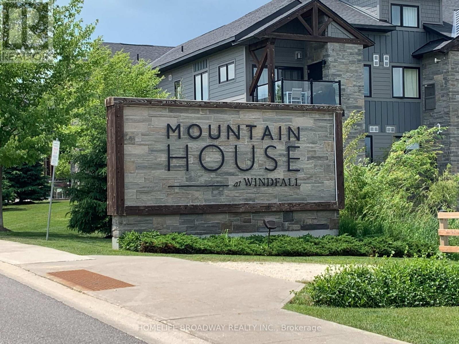 205 - 18 Beckwith Lane, Blue Mountains, Ontario L9Y 3B6 - Photo 2 - X12893158