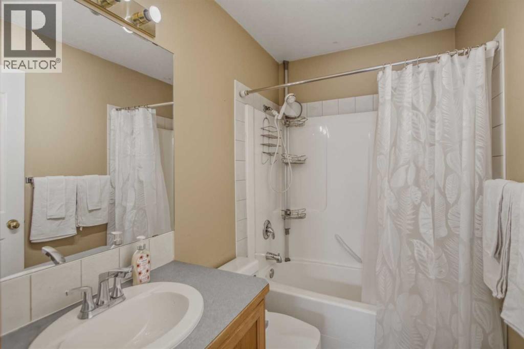 88 Willowbrook Crescent Nw, Airdrie, Alberta  T4B 2S4 - Photo 23 - A2322874
