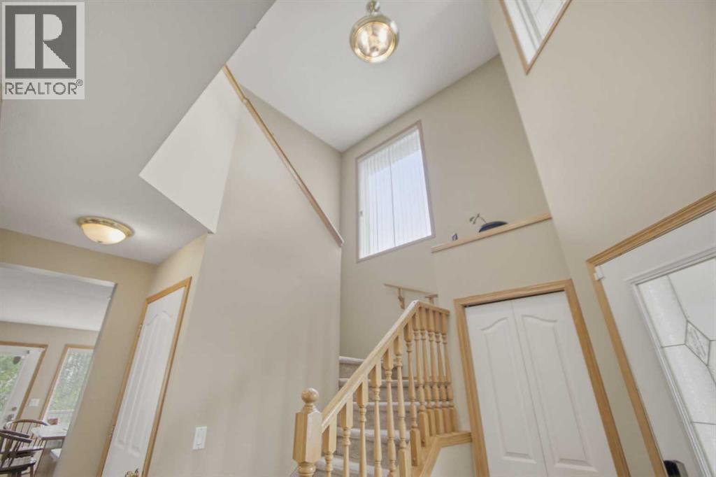 88 Willowbrook Crescent Nw, Airdrie, Alberta  T4B 2S4 - Photo 6 - A2322874