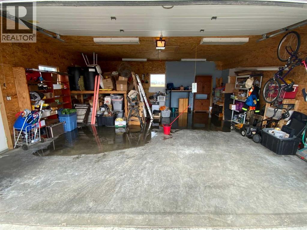 6 Cherry Lane SE, Three Hills, Alberta  T0M 2A0 - Photo 13 - A2300313
