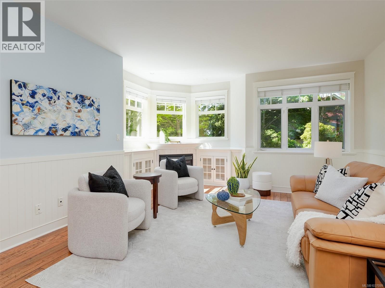 566 Caselton Pl, Saanich, British Columbia  V8Z 7Y5 - Photo 2 - 1037099