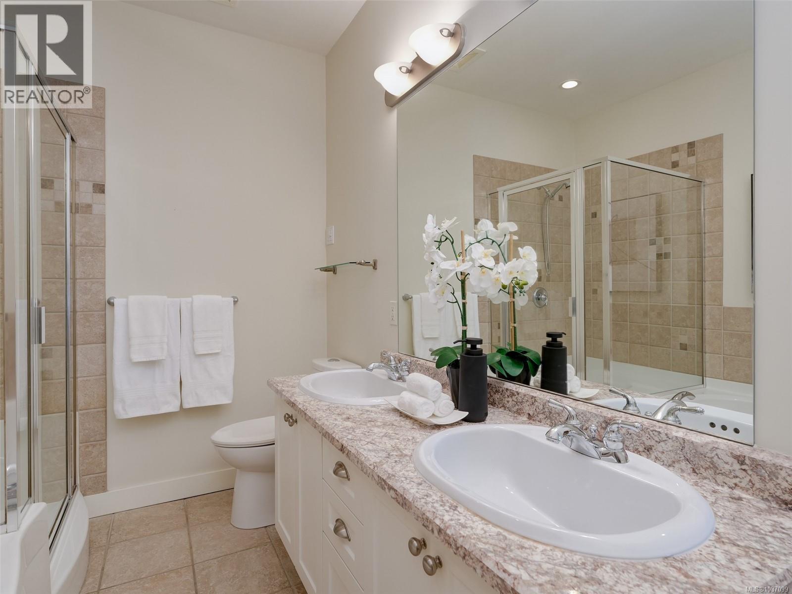 566 Caselton Pl, Saanich, British Columbia  V8Z 7Y5 - Photo 22 - 1037099