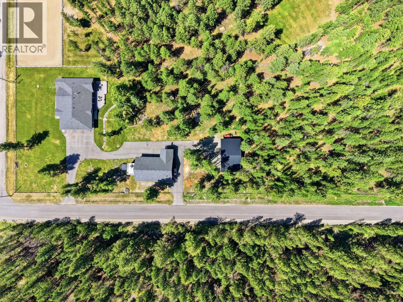 4520 13th Street S, Cranbrook, British Columbia  V1C 7A9 - Photo 2 - 10389573