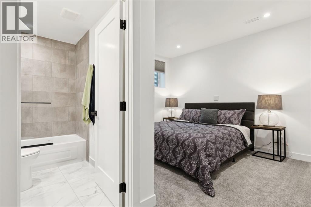 3 Discovery Ridge Lane Sw, Calgary, Alberta  T3H 4Y3 - Photo 30 - A2322630