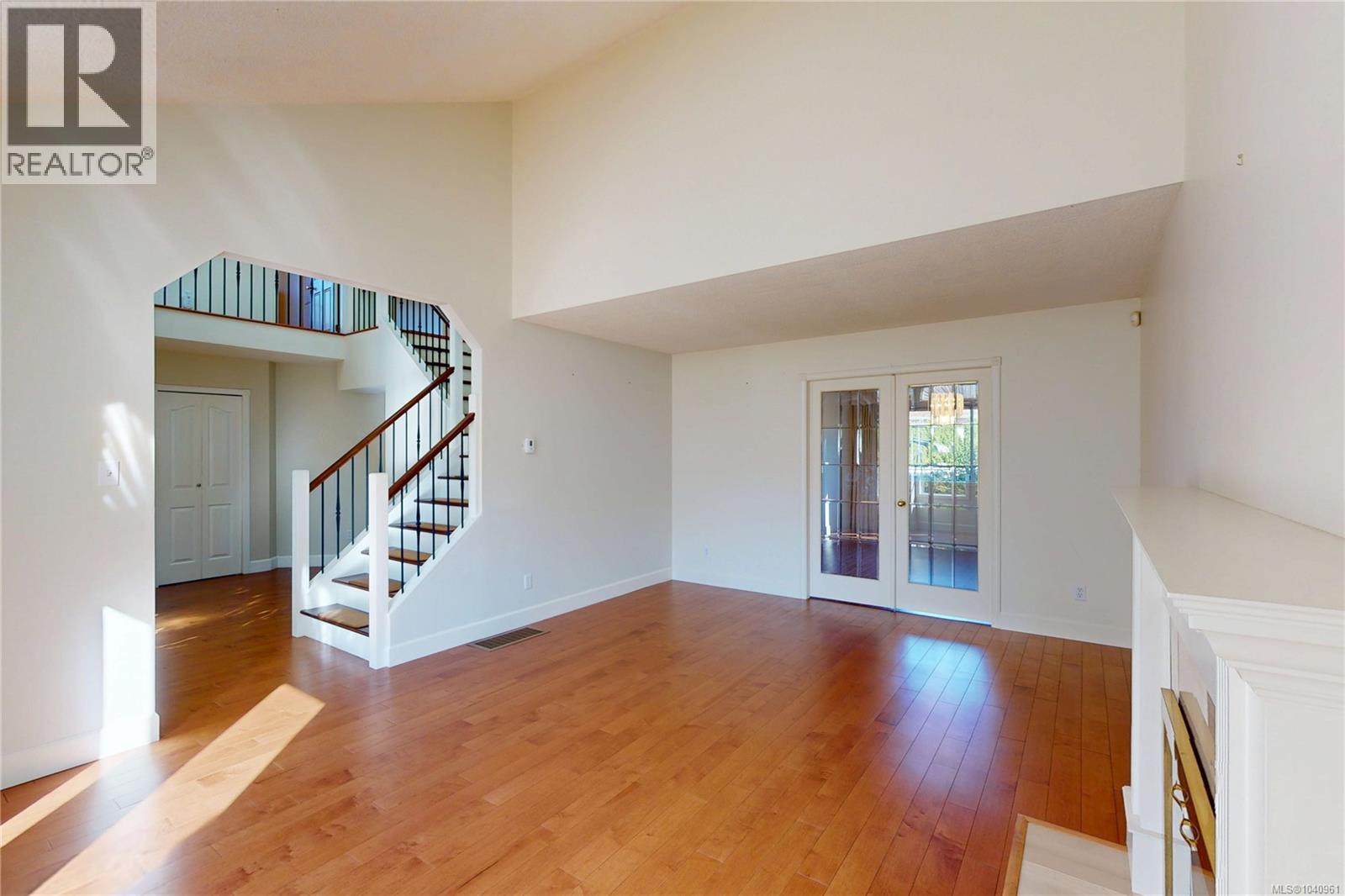 4767 Elliot Pl, Saanich, British Columbia  V8Y 3E4 - Photo 9 - 1040961