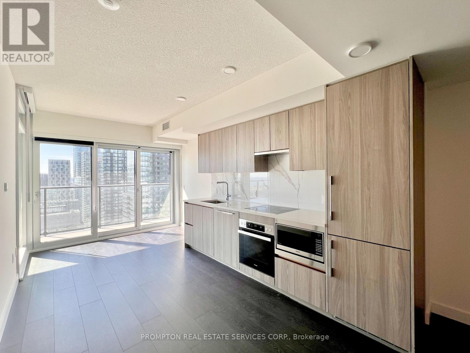 3212 - 3 Concord Cityplace Way, Toronto, Ontario  M5V 0X4 - Photo 3 - C13470364