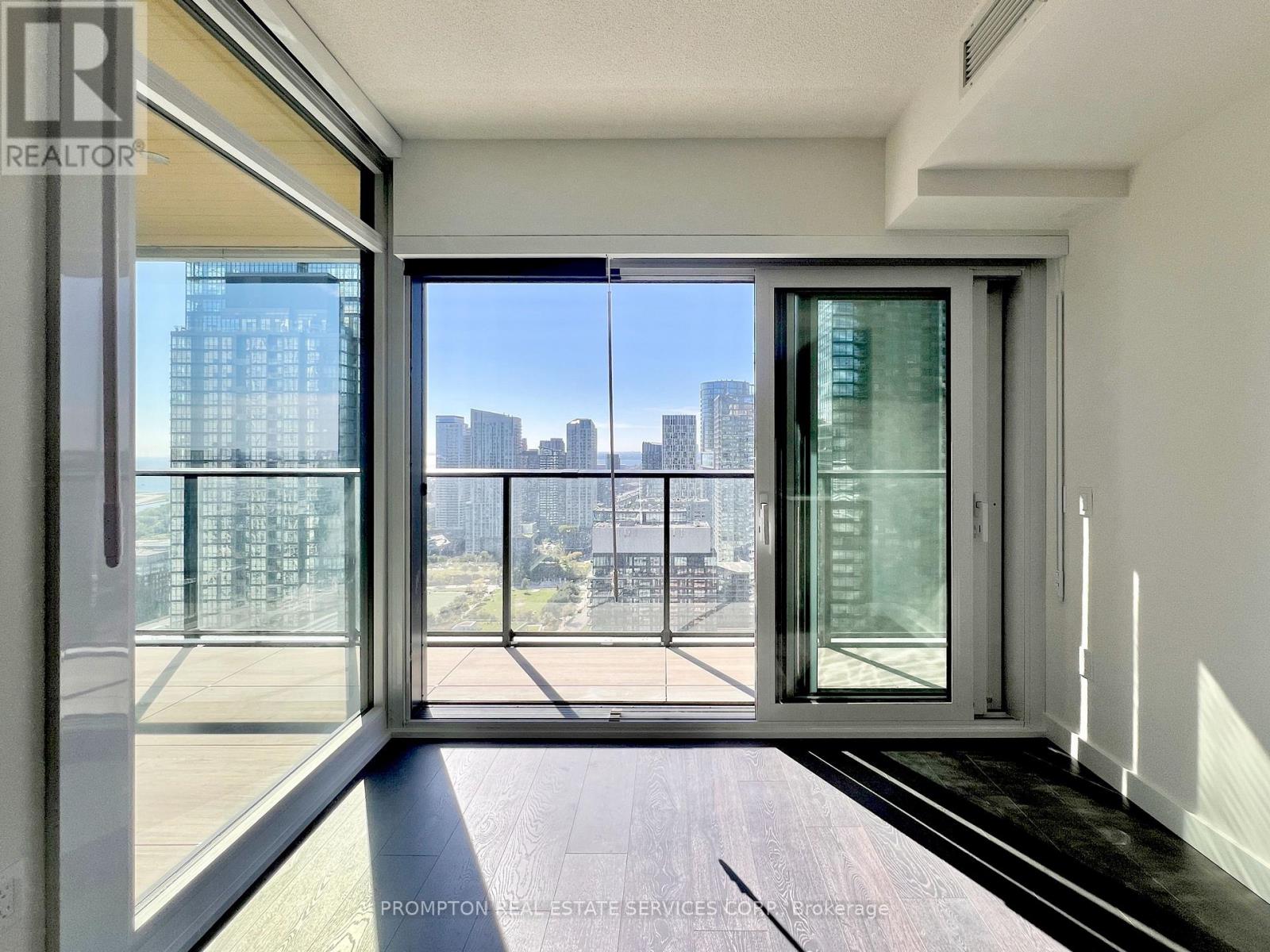 3212 - 3 Concord Cityplace Way, Toronto, Ontario  M5V 0X4 - Photo 6 - C13470364