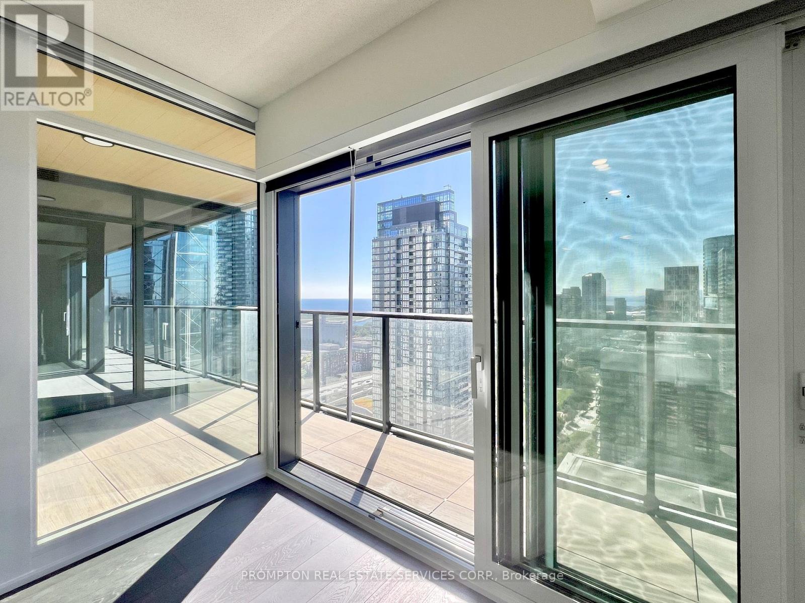 3212 - 3 Concord Cityplace Way, Toronto, Ontario  M5V 0X4 - Photo 7 - C13470364