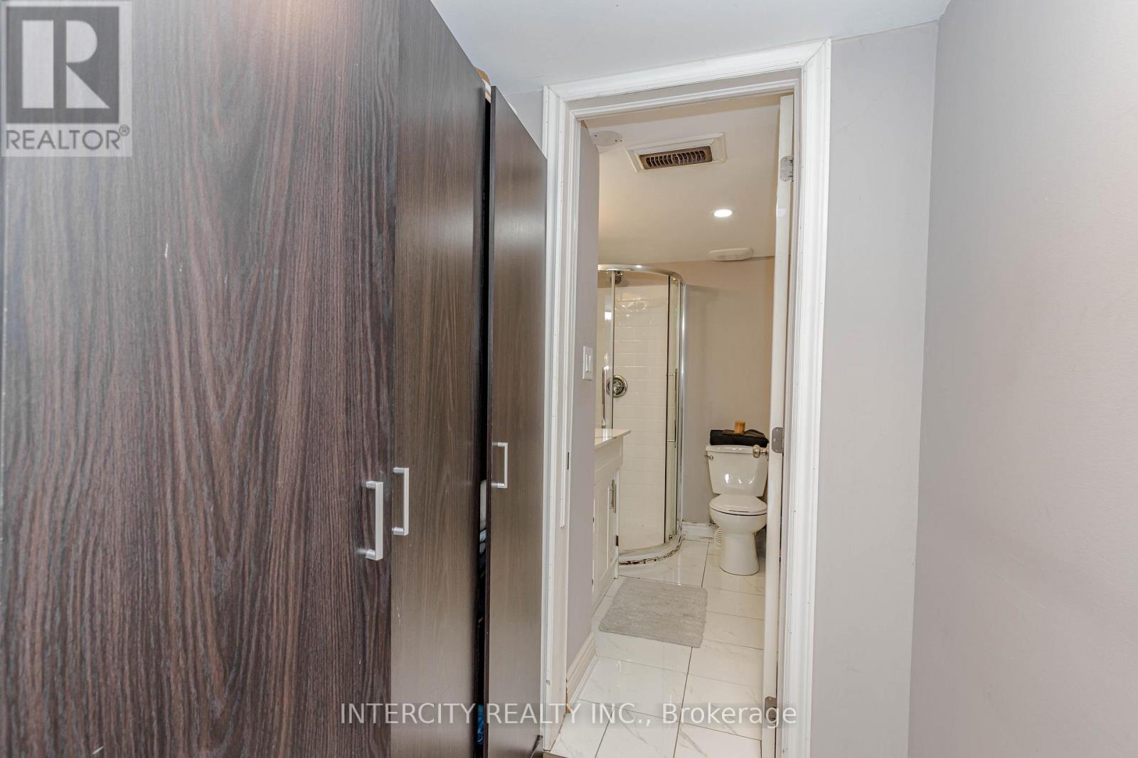 44 Shiff Crescent, Brampton, Ontario  L6Z 0H6 - Photo 39 - W13216628