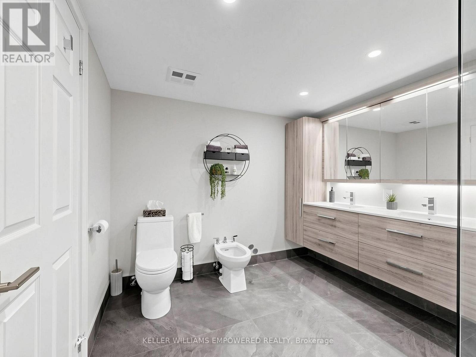 614 - 610 Bullock Drive, Markham (Markville), Ontario  L3R 0G1 - Photo 35 - N13470370