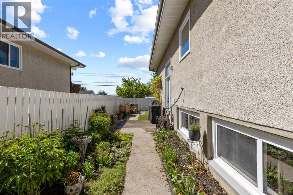 1141 Ninga Road NW, Calgary, Alberta  T2K 2P2 - Photo 32 - A2318600