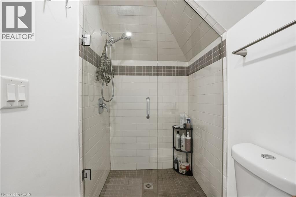 137 Sherman Avenue S Unit# 3, Hamilton, Ontario  L8M 2R1 - Photo 23 - 40837399