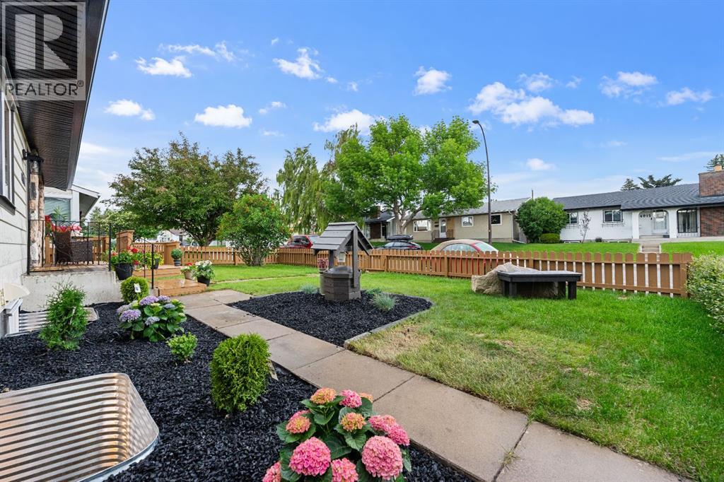 4911 Marcombe Road NE, Calgary, Alberta  T2A 3G4 - Photo 45 - A2321554
