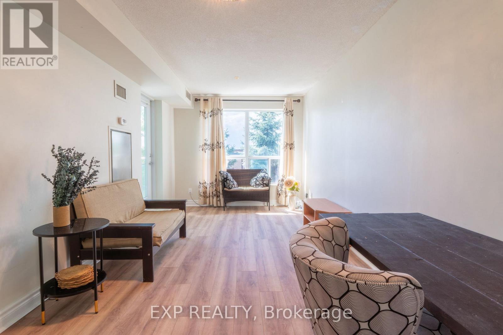 221 - 60 FAIRFAX CRESCENT N, Toronto, Ontario