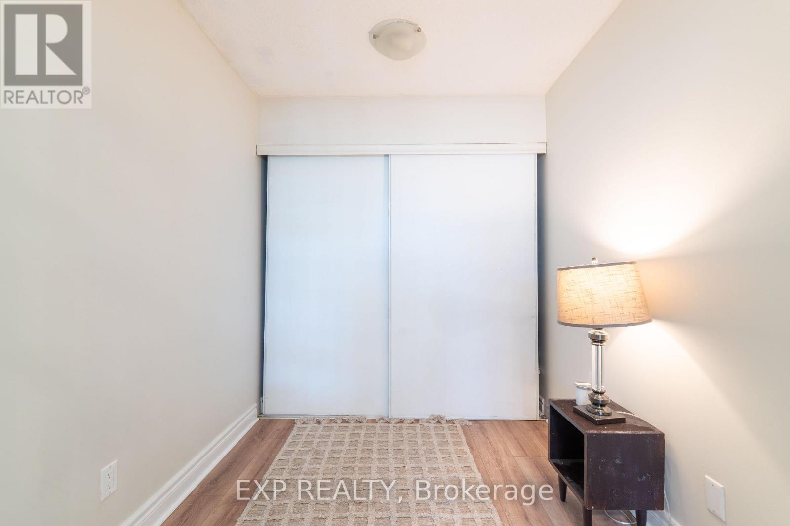 221 - 60 Fairfax Crescent N, Toronto, Ontario  M1L 0E1 - Photo 6 - E13470396