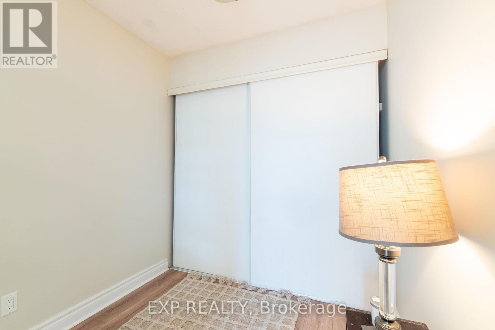 221 - 60 Fairfax Crescent N, Toronto, Ontario  M1L 0E1 - Photo 7 - E13470396