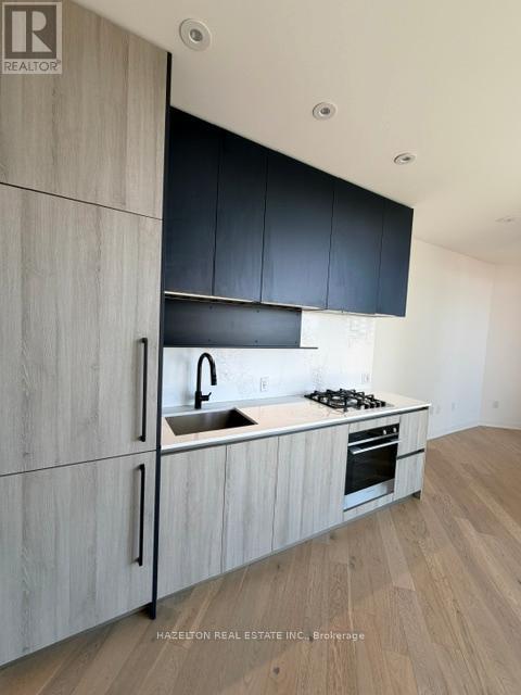 809 - 2625 Dundas Street W, Toronto, Ontario  M6P 0C5 - Photo 3 - W13470384