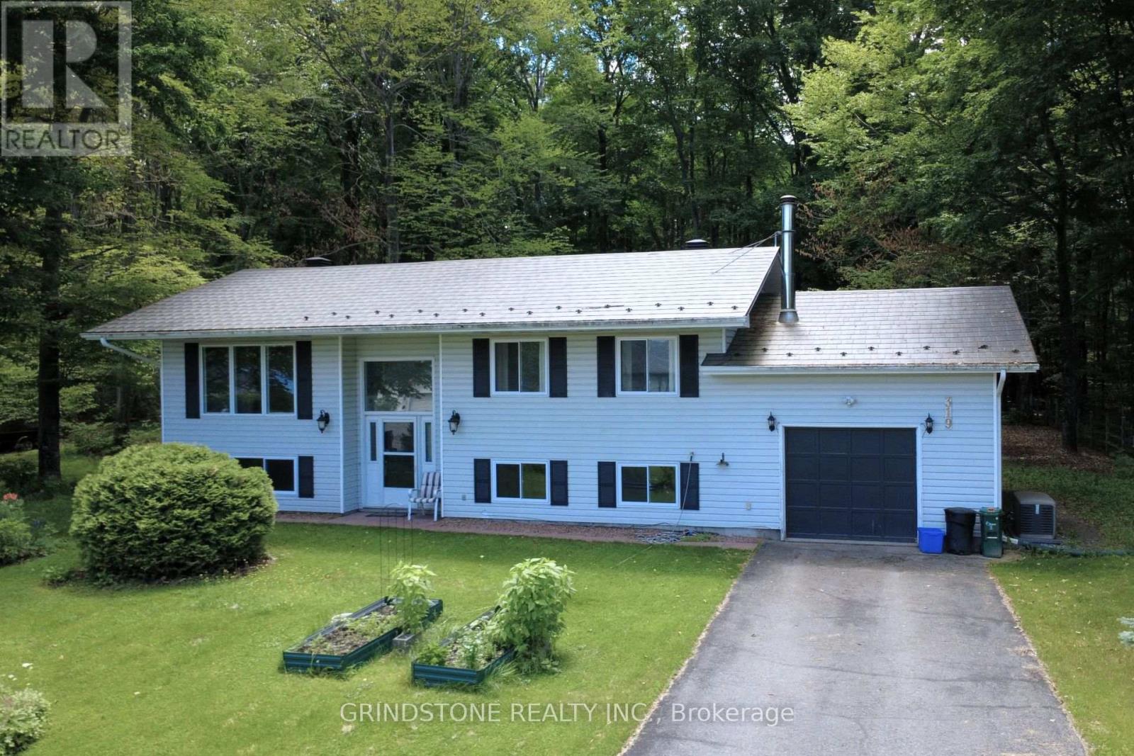 319 RIVERWOOD DRIVE, Ottawa, Ontario