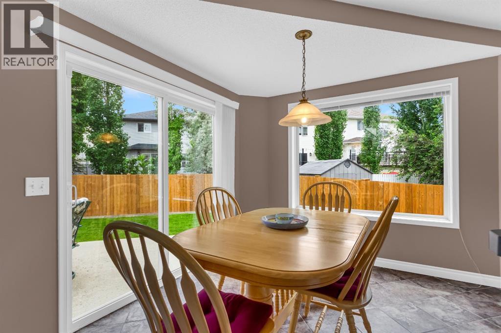 3751 Douglas Ridge Link Se, Calgary, Alberta  T2Z 3H7 - Photo 12 - A2321770