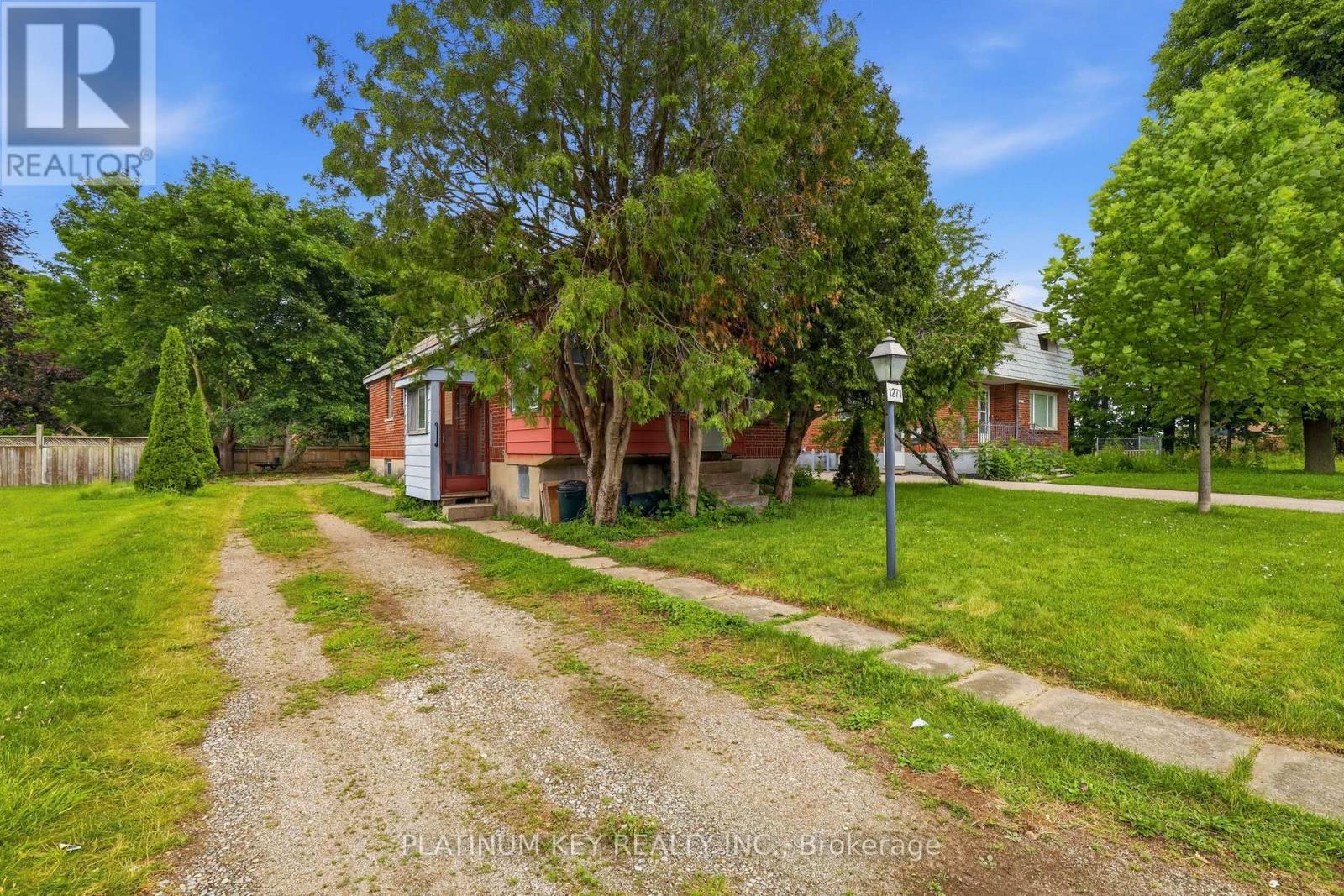 1271 CRUMLIN SIDE ROAD, London East, Ontario