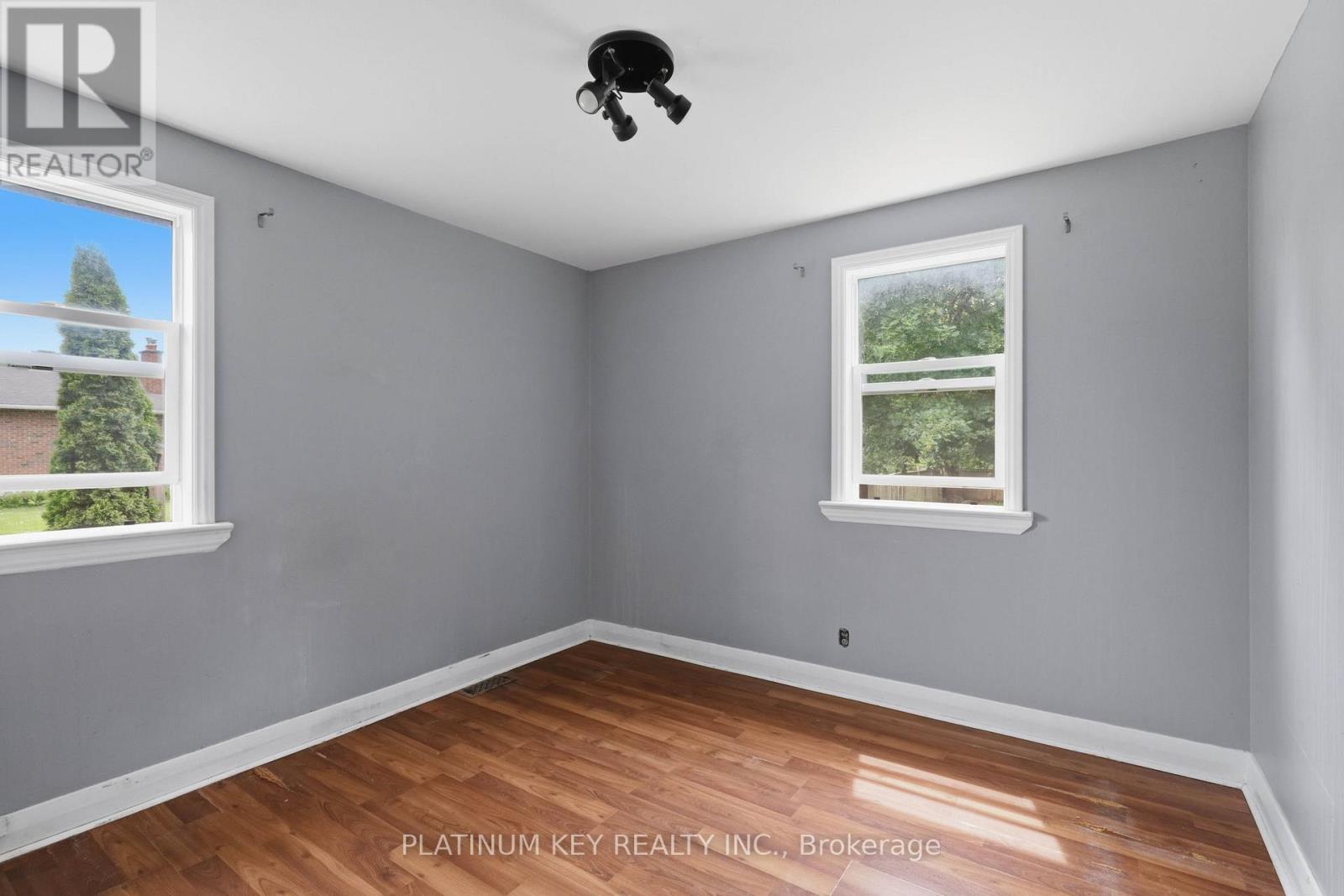 1271 Crumlin Side Road, London East, Ontario  N5V 1R6 - Photo 13 - X13470474