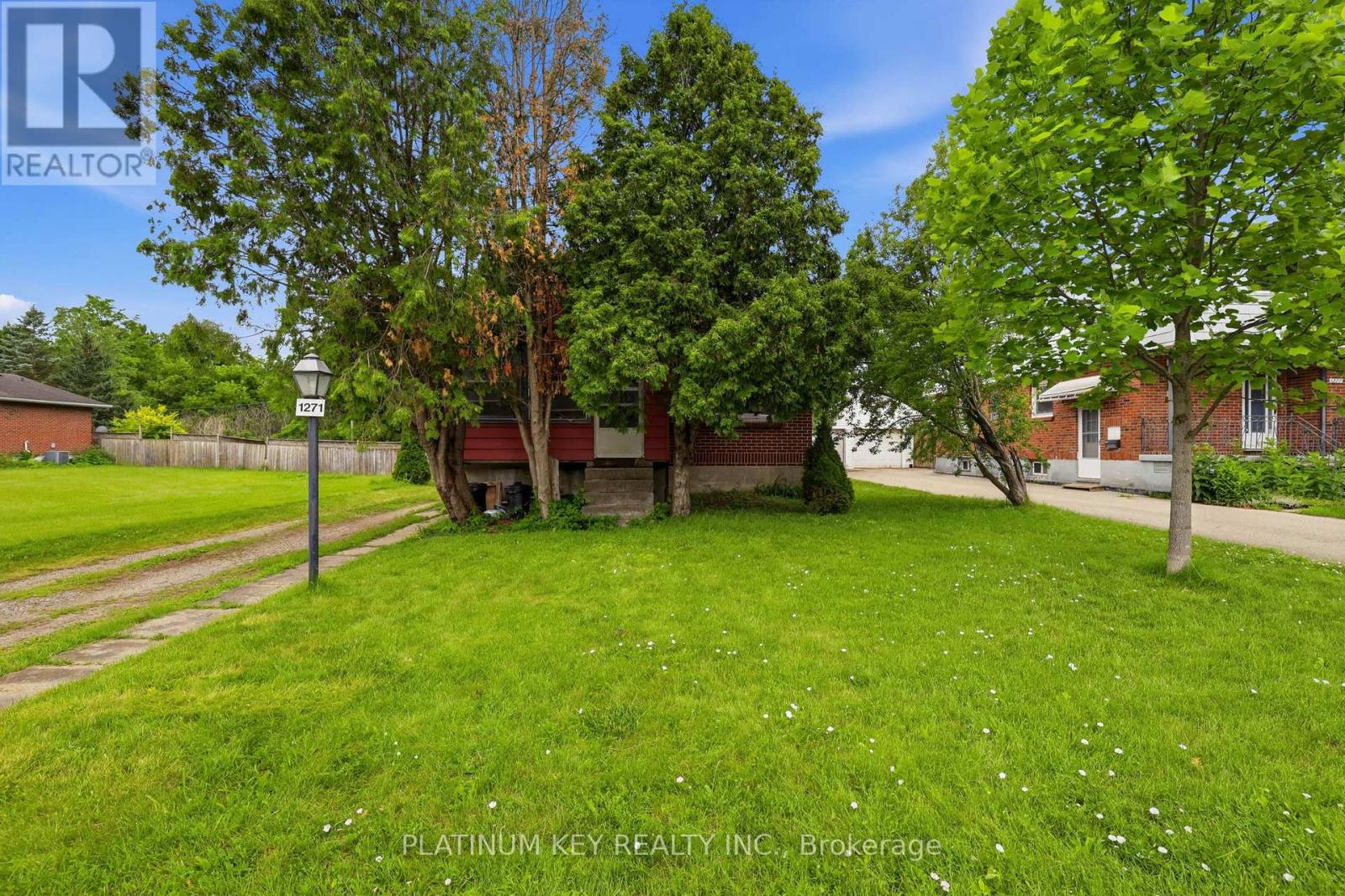 1271 Crumlin Side Road, London East, Ontario  N5V 1R6 - Photo 2 - X13470474