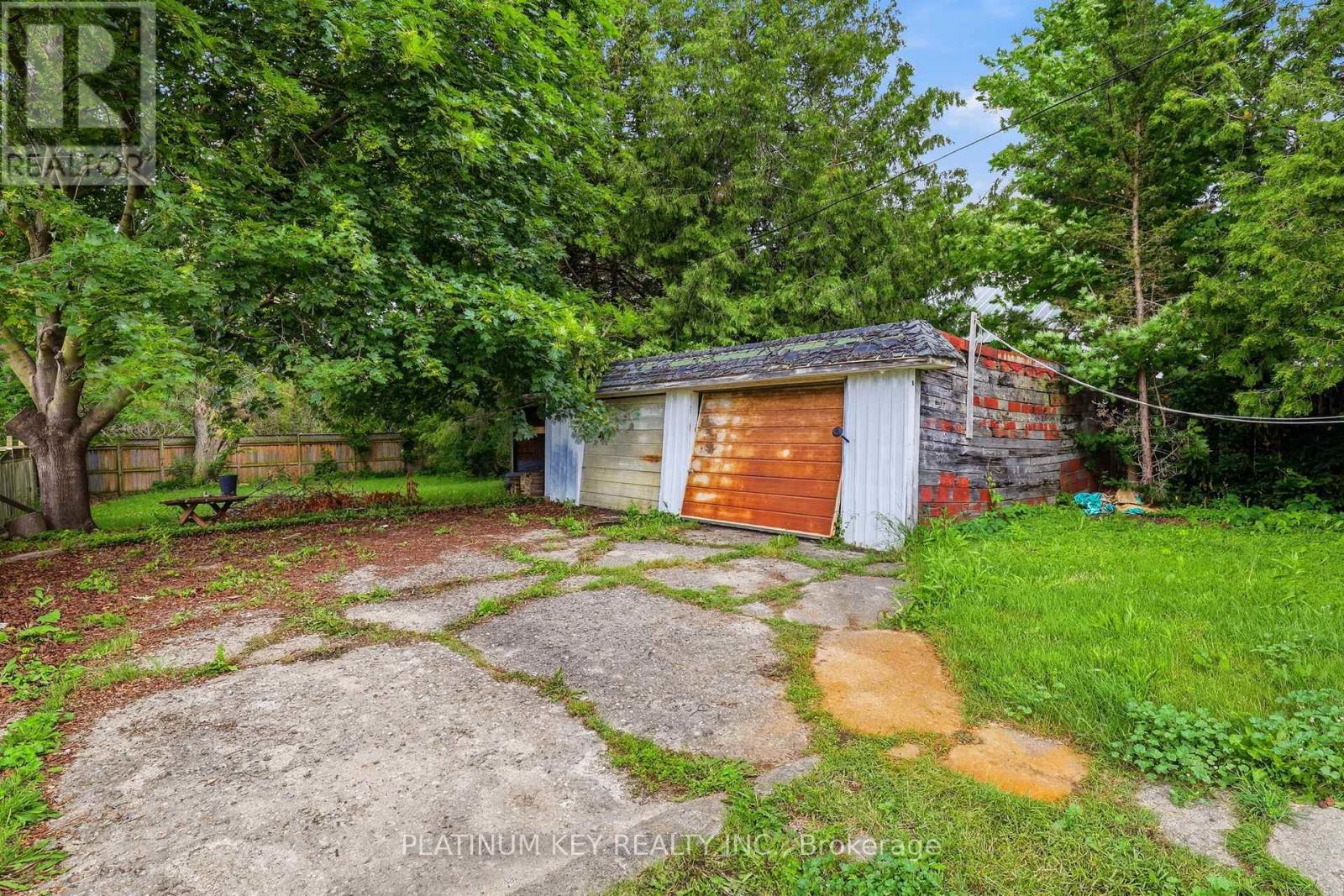 1271 Crumlin Side Road, London East, Ontario  N5V 1R6 - Photo 23 - X13470474