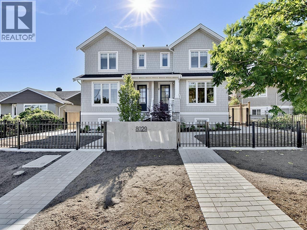 2 8029 MACPHERSON AVENUE, Burnaby, British Columbia