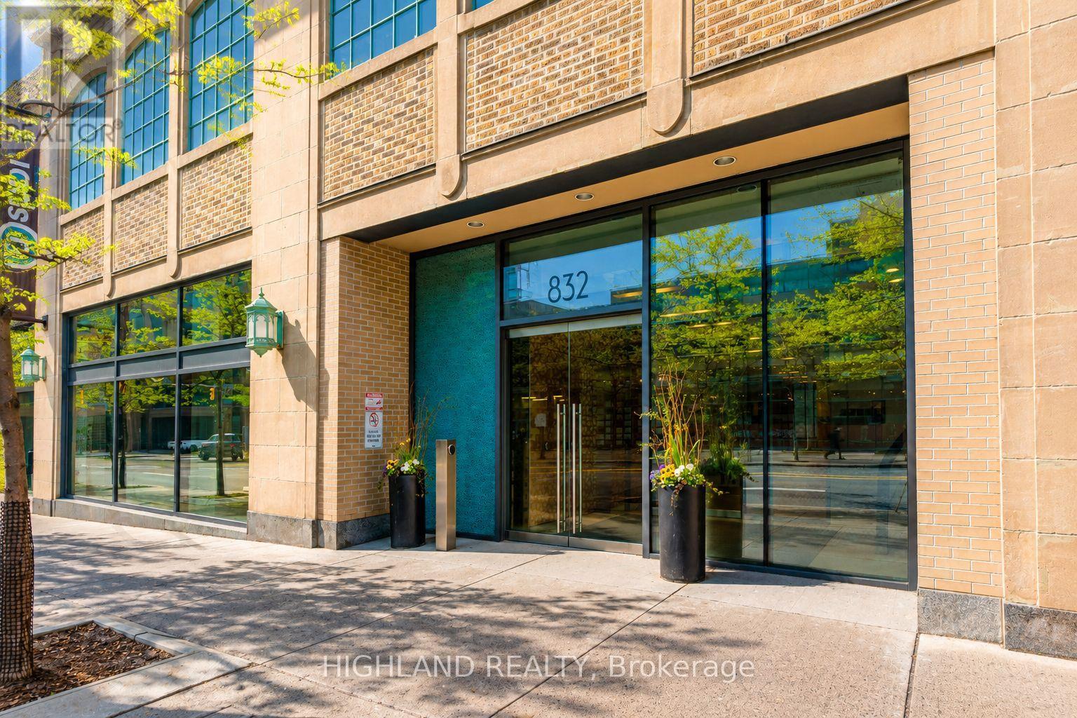 2409 - 832 Bay Street, Toronto, Ontario  M5S 1Z6 - Photo 4 - C13470468