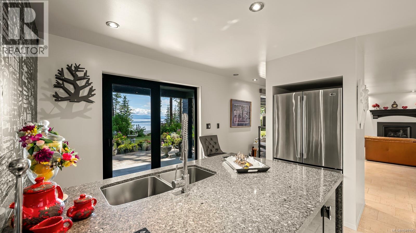 1093 Ash St, Campbell River, British Columbia  V9W 1G6 - Photo 39 - 1040195
