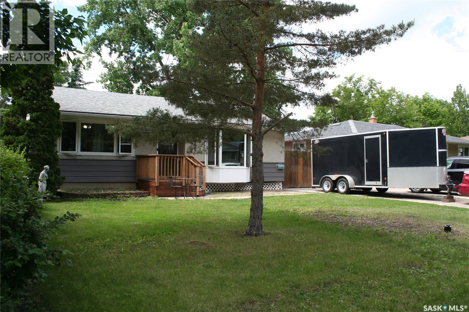 128 Riddell CRESCENT, Regina, Saskatchewan