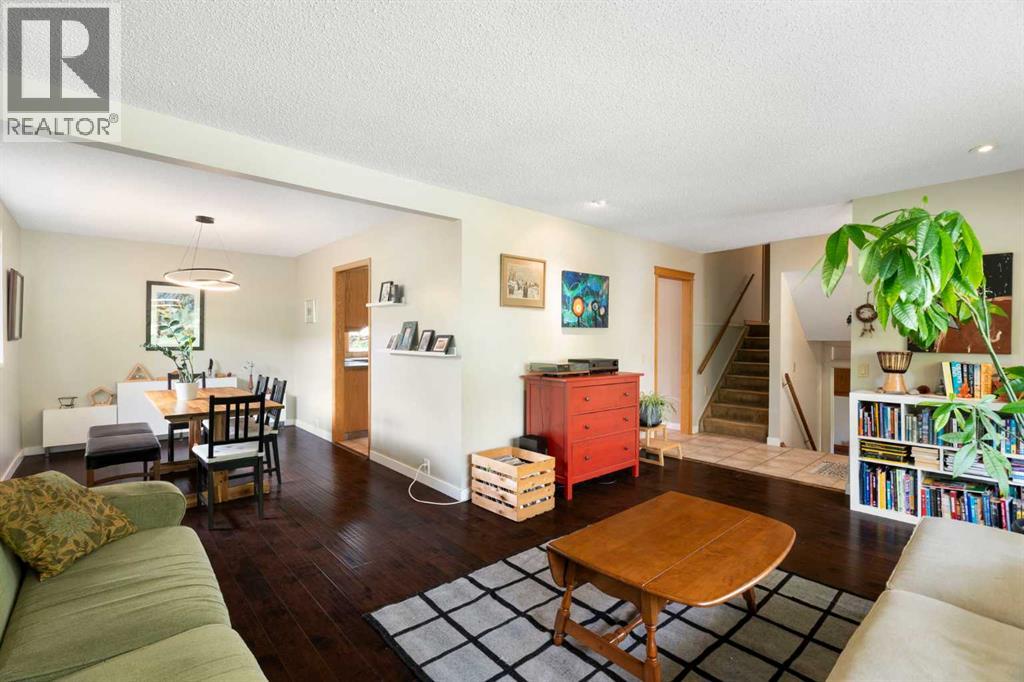 5431 Silverdale Drive Nw, Calgary, Alberta  T3B 3M9 - Photo 6 - A2322846