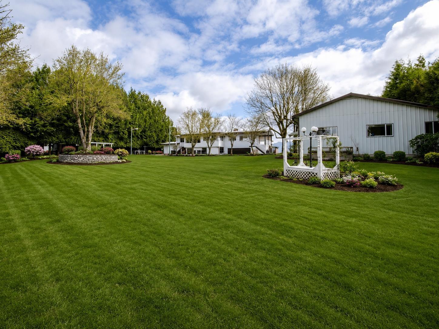 1559 Whatcom Road, Abbotsford, British Columbia  V3G 1Y9 - Photo 2 - R3137790