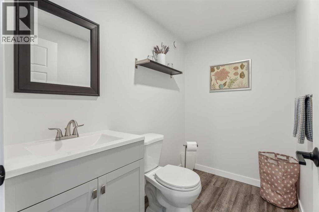149 Sunrise Common, Cochrane, Alberta  T4C 2S1 - Photo 33 - A2298504
