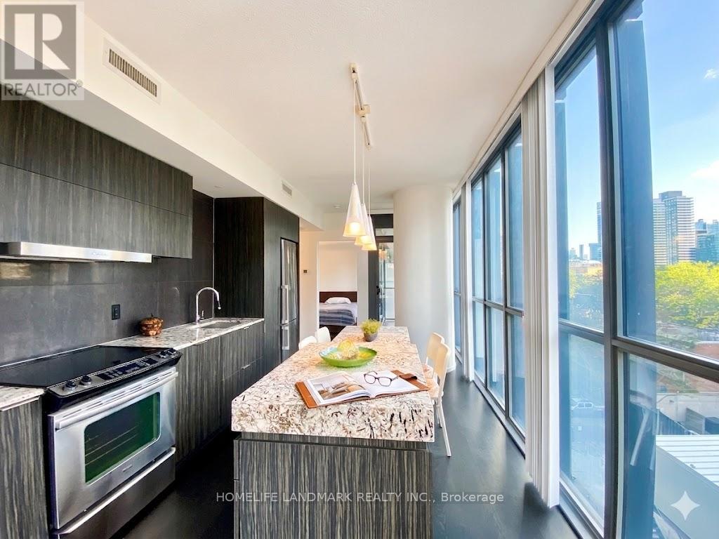 606 - 101 Charles Street E, Toronto, Ontario  M4Y 0A9 - Photo 3 - C13236446